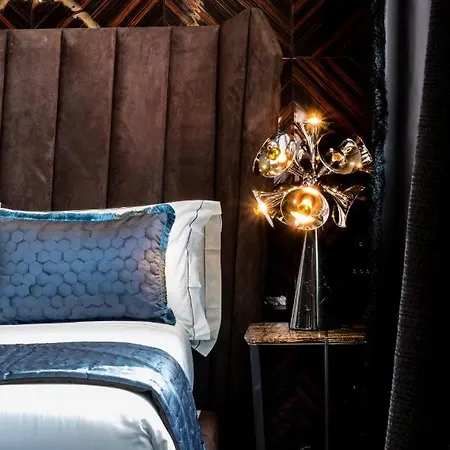 U-visionary Отель Рим