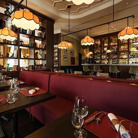 U-visionary Отель Рим