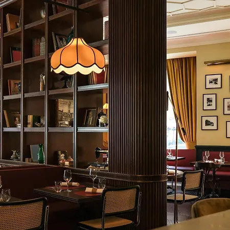 U-visionary Отель