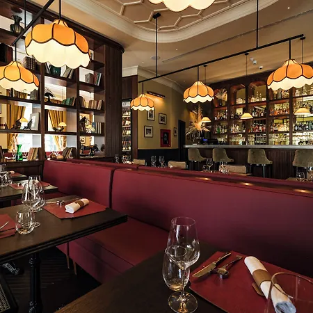 U-visionary Отель