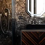 Hotel U-visionary