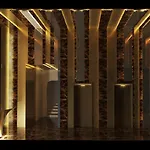 U-visionary 5* Roma