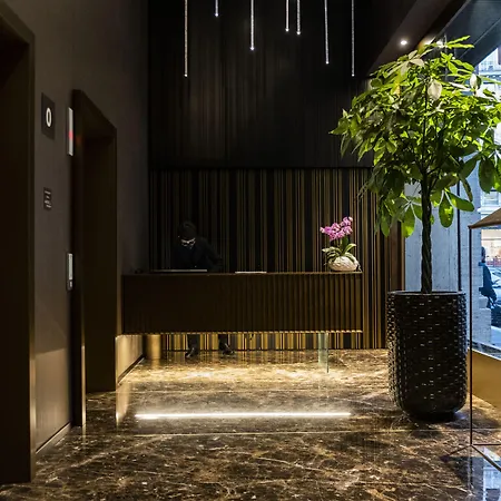U-visionary Hotell 5*