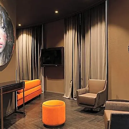 U-visionary Hotell Rom