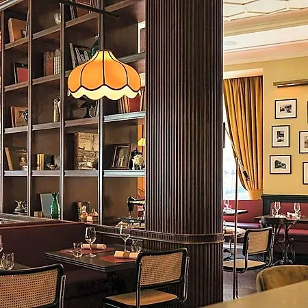 U-visionary Hotell 5*