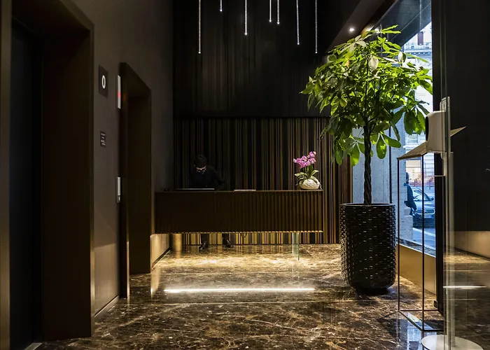 U-visionary Hotel 5*